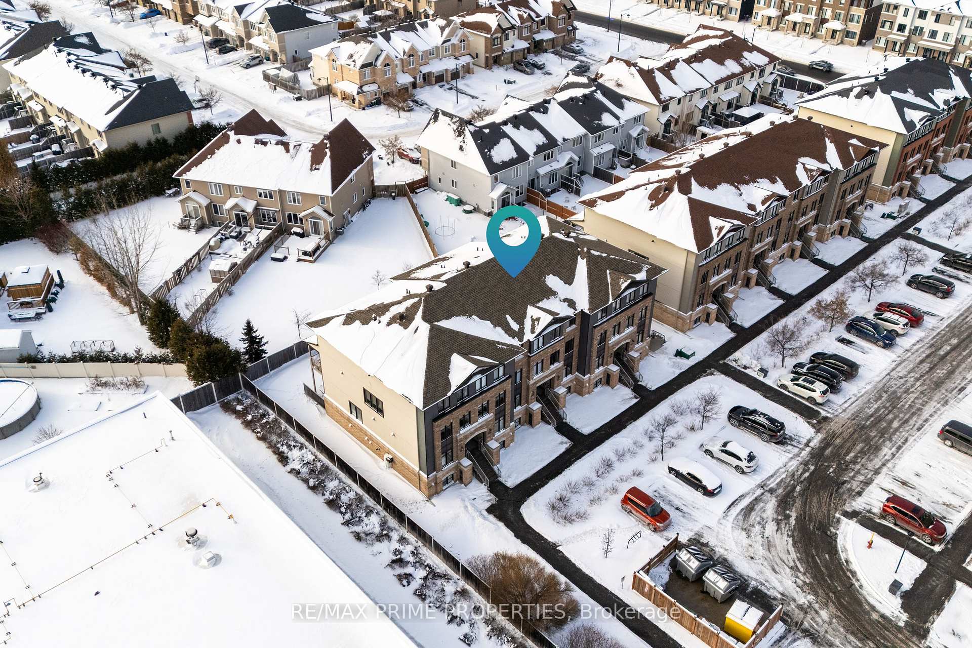 Photo 3 of 166 Bluestone Private, Ottawa, Avalon West — HOMEH