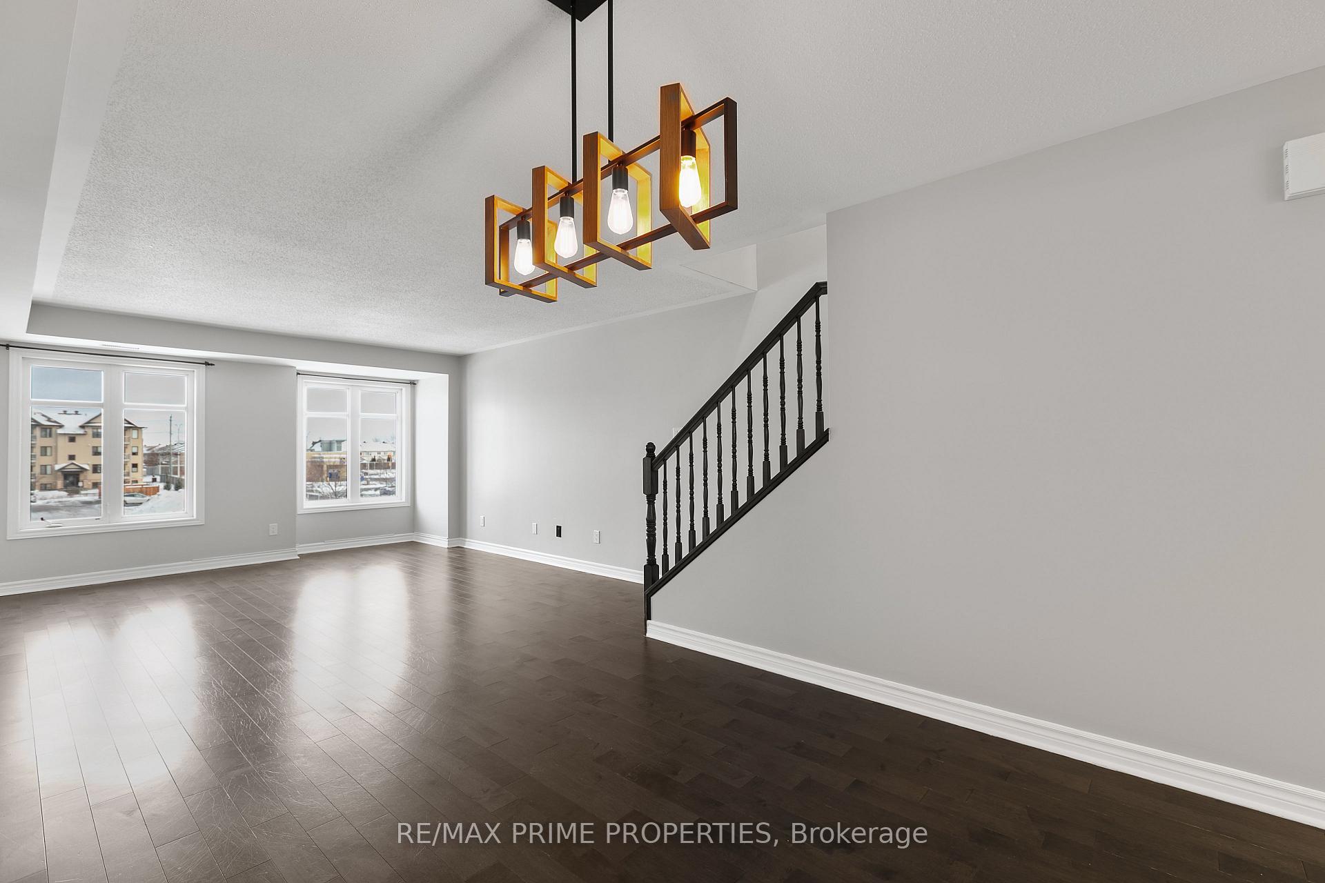 Photo 6 of 166 Bluestone Private, Ottawa, Avalon West — HOMEH