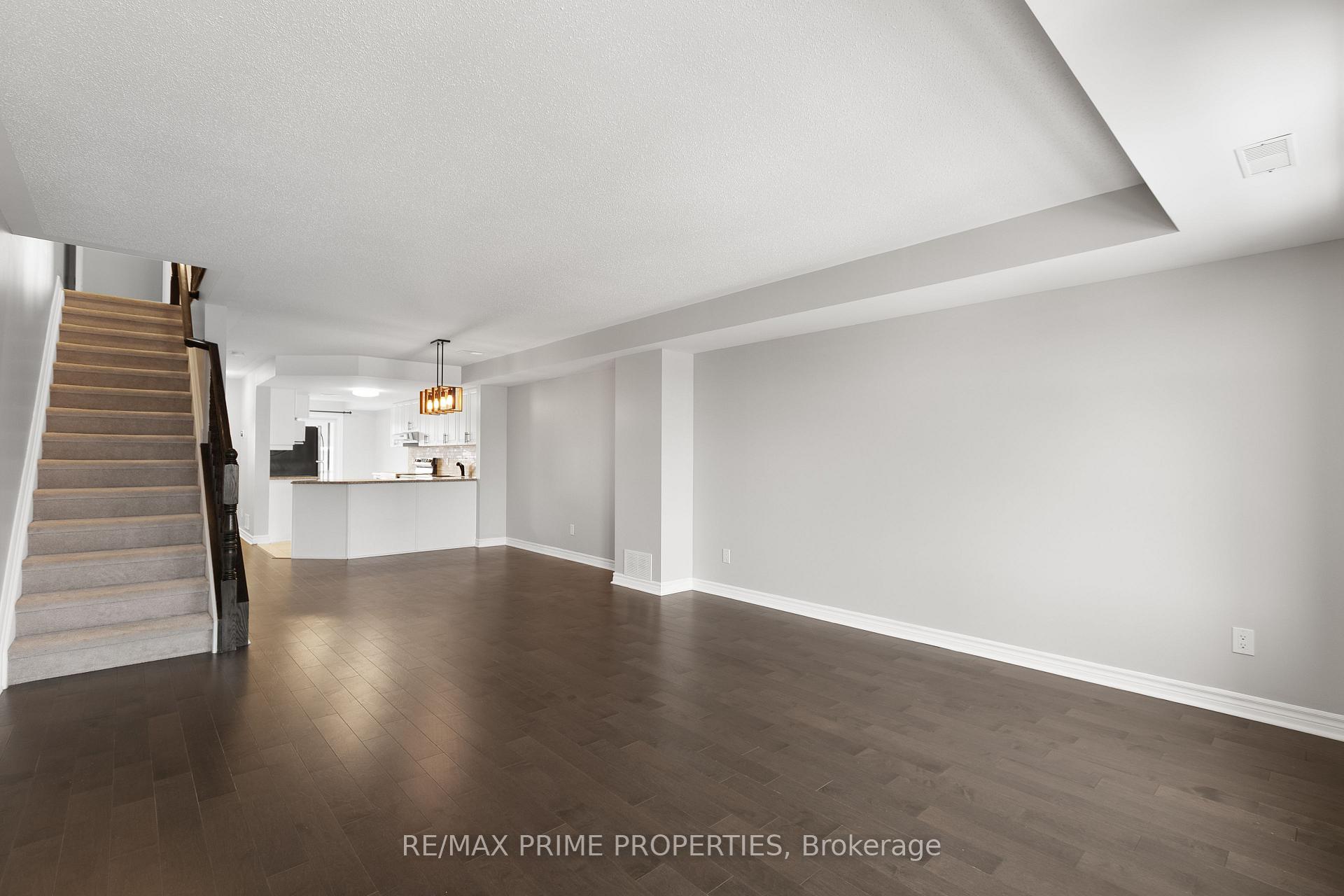 Photo 11 of 166 Bluestone Private, Ottawa, Avalon West — HOMEH