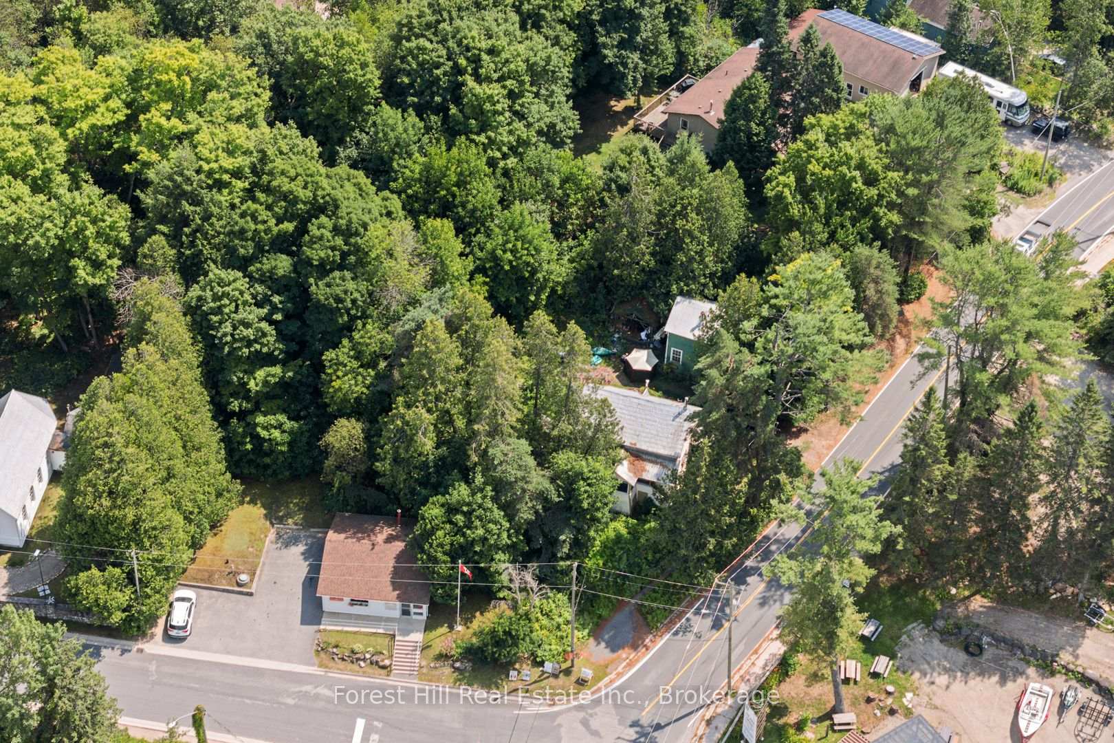 Photo 2 of 1093 Main Street, Algonquin Highlands, Sherborne — HOMEH