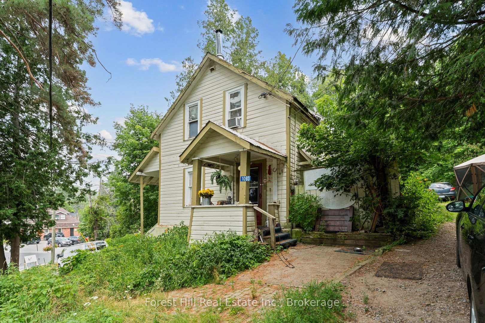 Photo 5 of 1093 Main Street, Algonquin Highlands, Sherborne — HOMEH