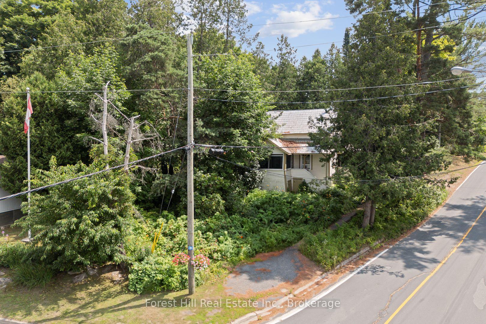 Photo 8 of 1093 Main Street, Algonquin Highlands, Sherborne — HOMEH