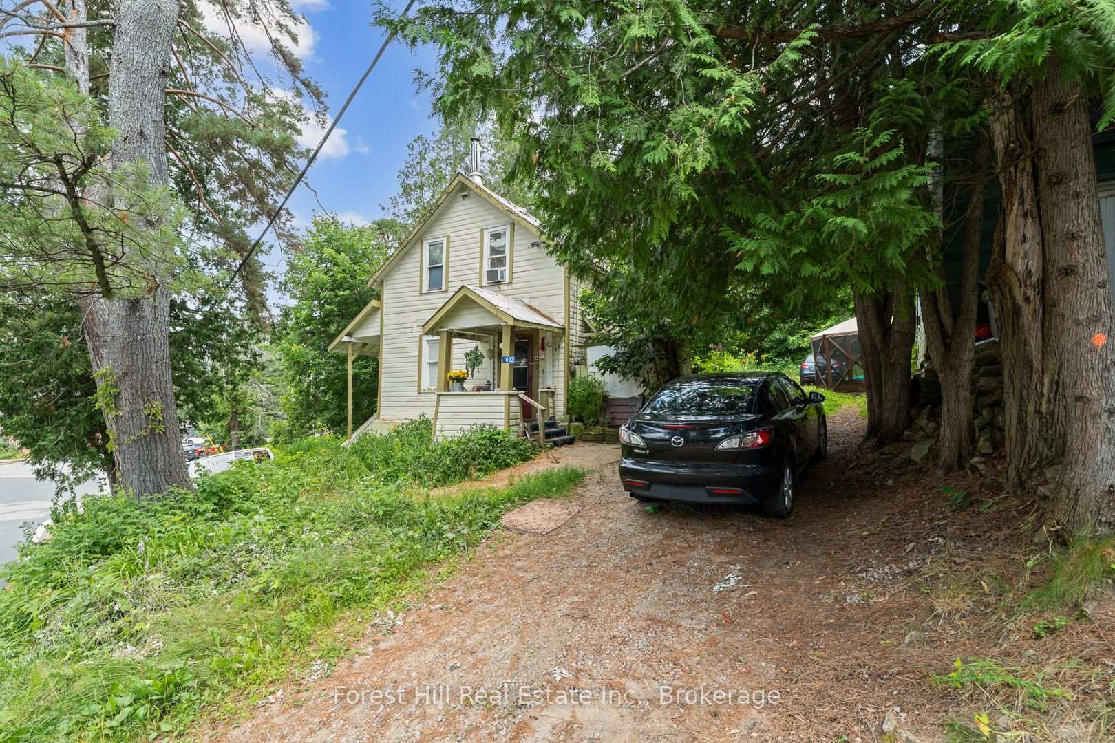 Photo 10 of 1093 Main Street, Algonquin Highlands, Sherborne — HOMEH