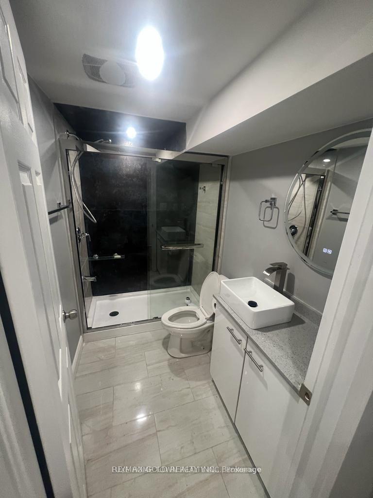 Photo 16 of 7 Addington Crescent, Brampton, Avondale — HOMEH