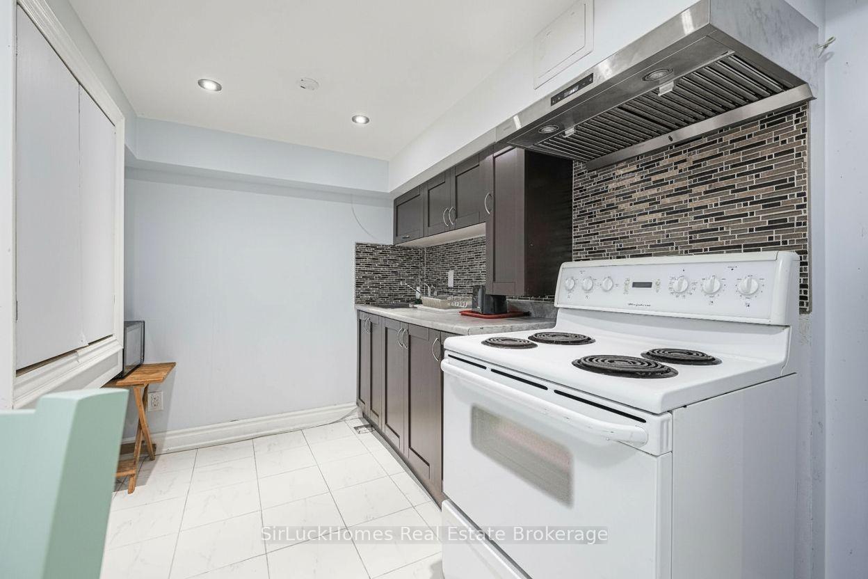 Photo 11 of 80 Washburn Road, Brampton, Bram East — HOMEH