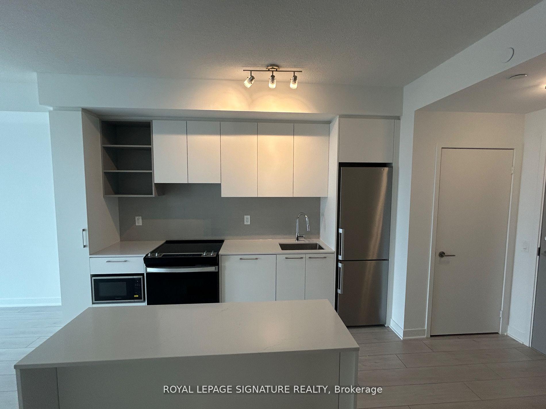 Front of Unit 1907, 260 Malta Avenue