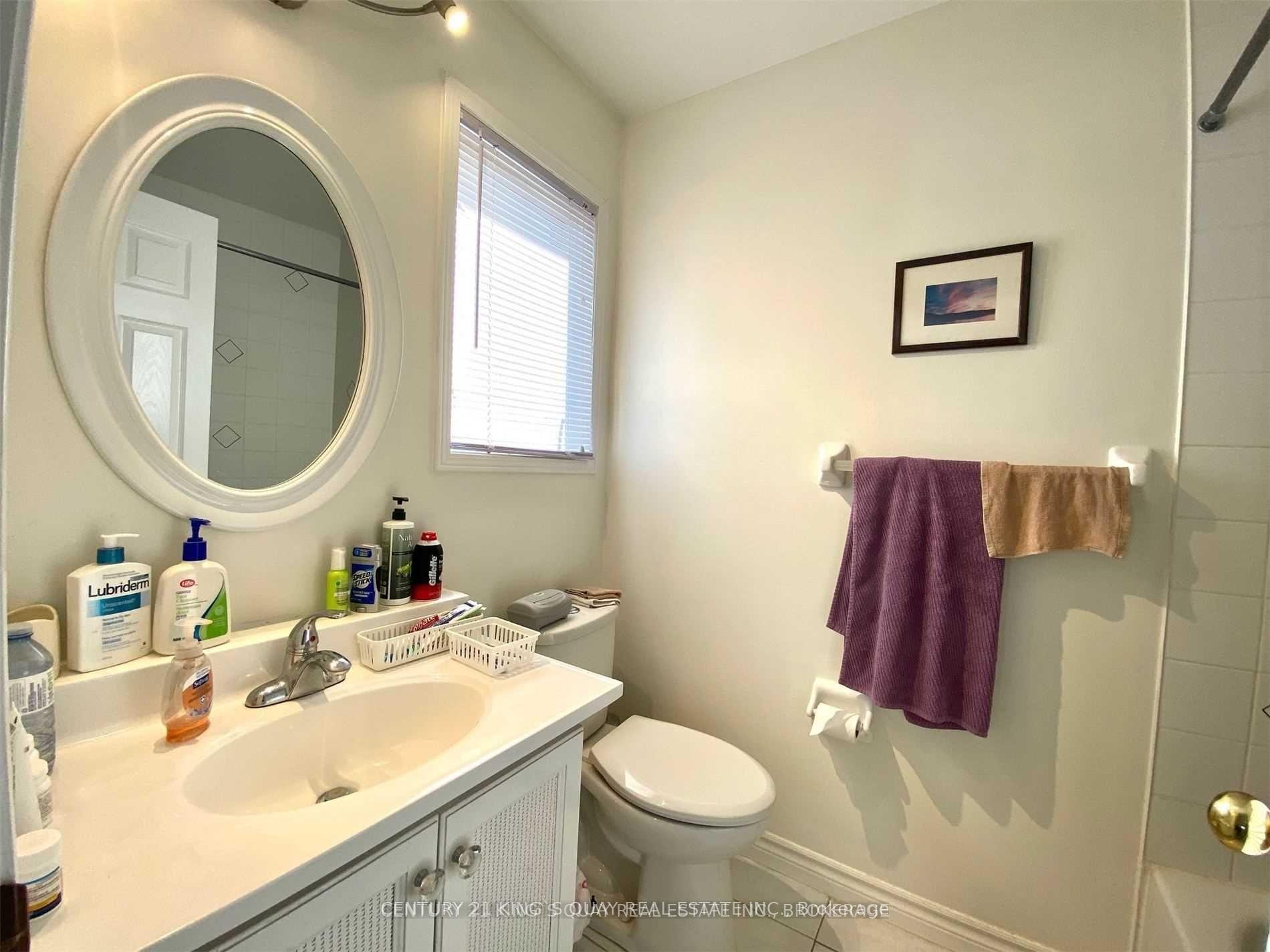 Photo 9 of 22 Rush Road, Aurora, Bayview Wellington — HOMEH