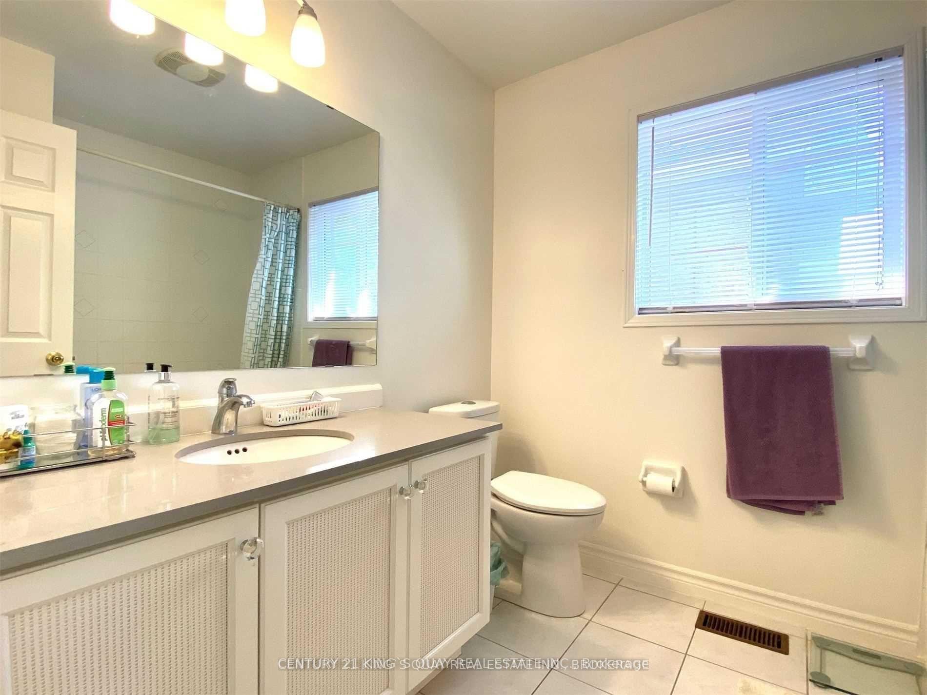 Photo 11 of 22 Rush Road, Aurora, Bayview Wellington — HOMEH