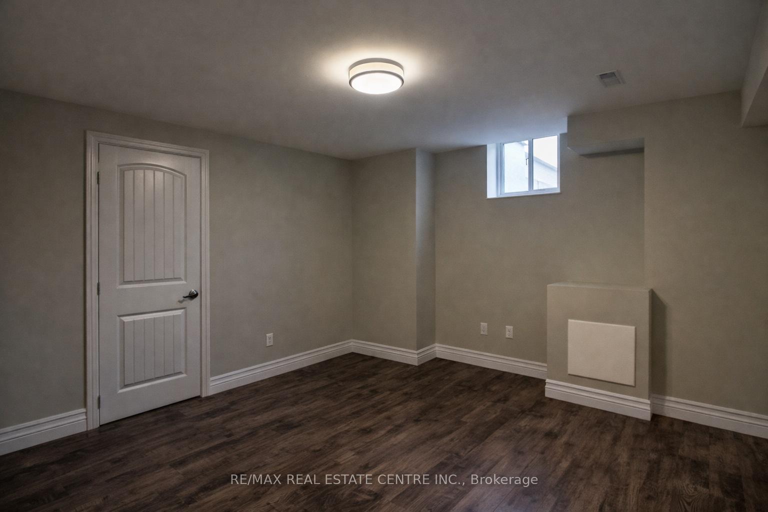Photo 3 of Unit Basement, 230 Huntingford Gate, Milton, Scott — HOMEH