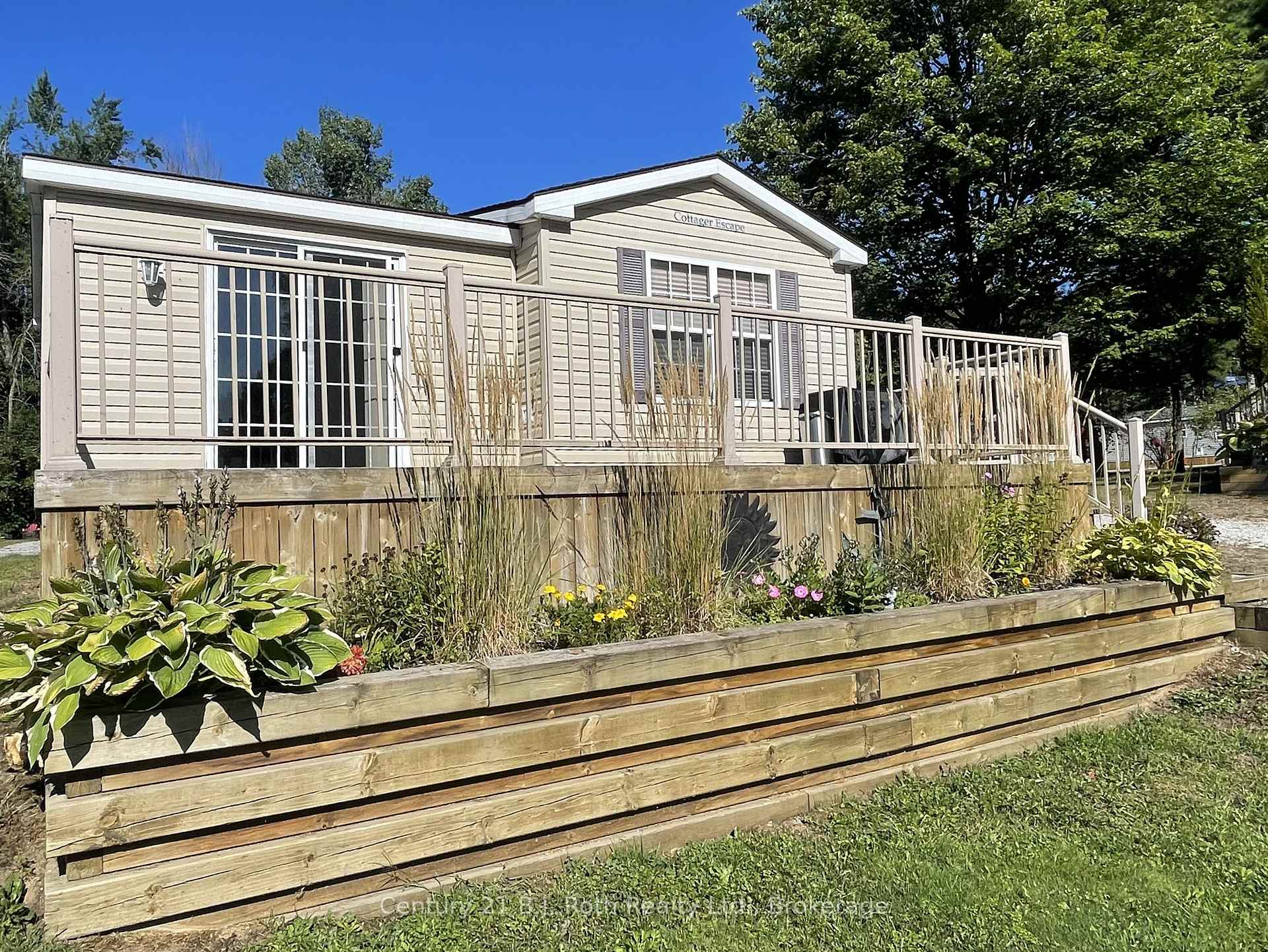 Front of Unit 32, 1082 Shamrock Marina Road