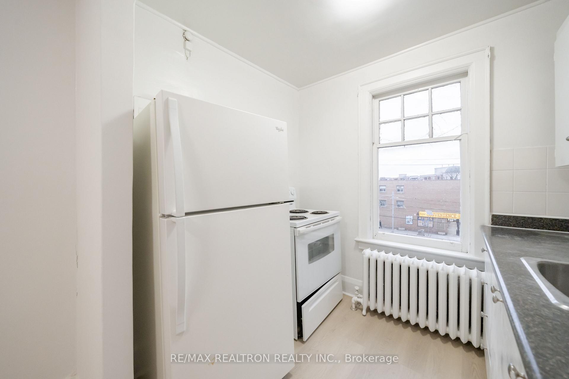 Photo 7 of Unit 42, 4 Kingston Road, Toronto, Woodbine Corridor — HOMEH