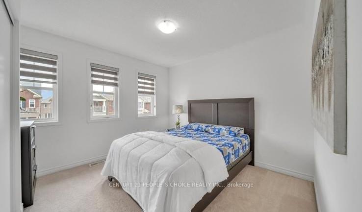 Photo 12 of 40 Averill Road, Brampton, Northwest Brampton — HOMEH