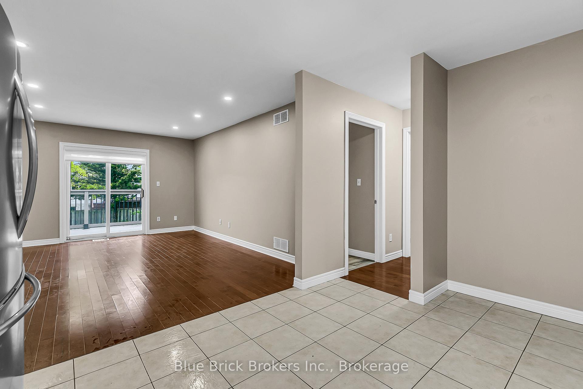 Photo 23 of 2477 Trappers Avenue E, Windsor — HOMEH