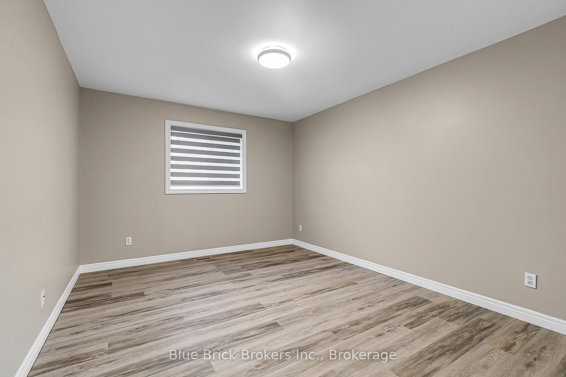 Photo 27 of 2477 Trappers Avenue E, Windsor — HOMEH