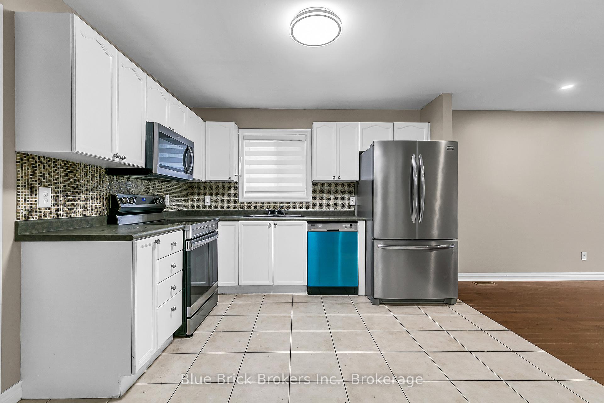 Photo 7 of 2477 Trappers Avenue E, Windsor — HOMEH