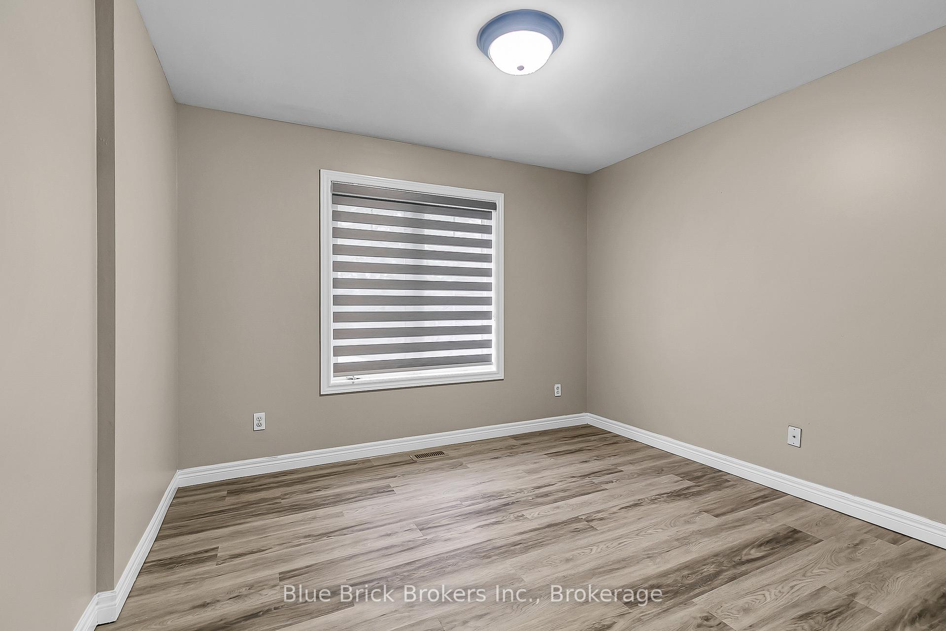 Photo 9 of 2477 Trappers Avenue E, Windsor — HOMEH