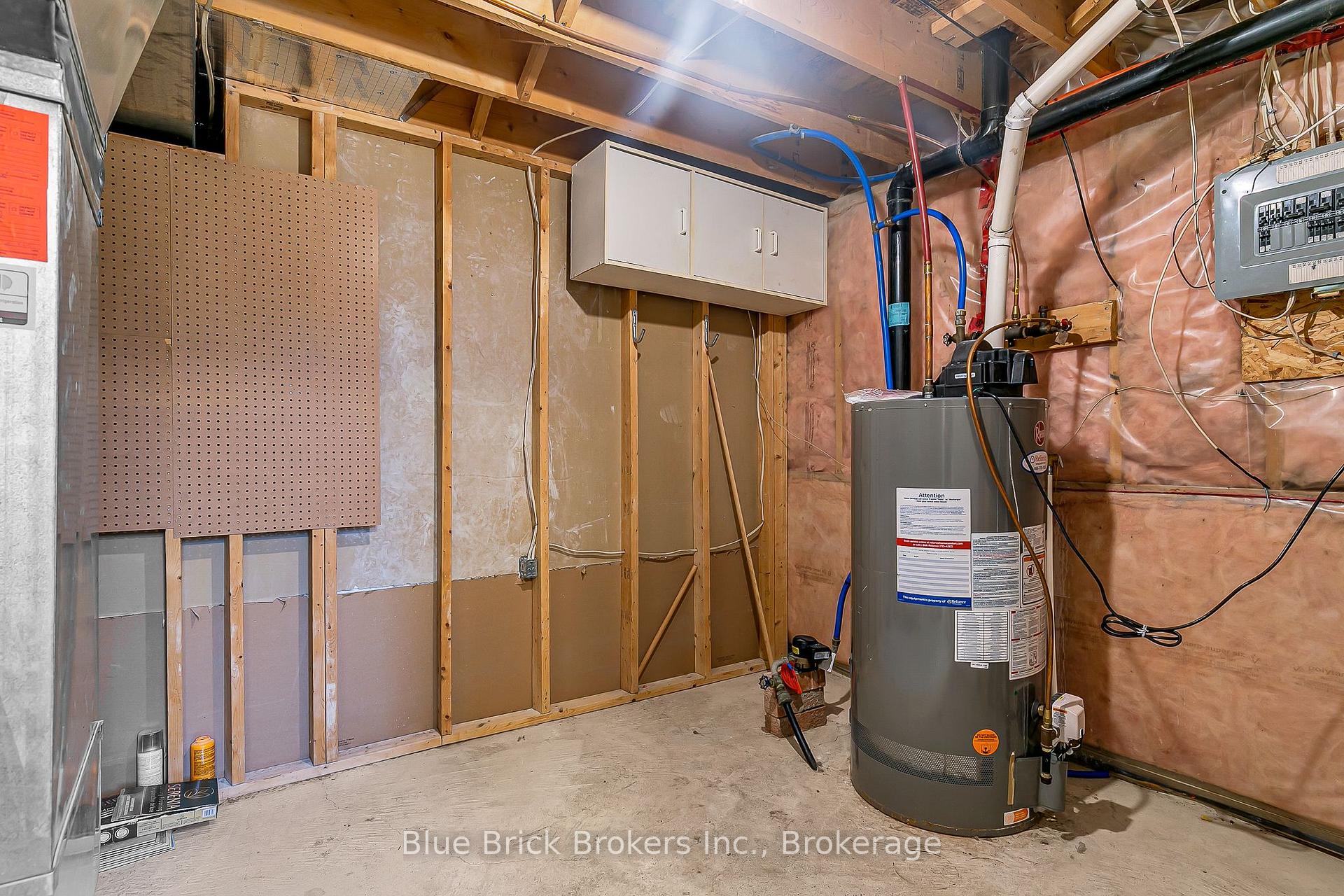 Photo 21 of 2477 Trappers Avenue E, Windsor — HOMEH