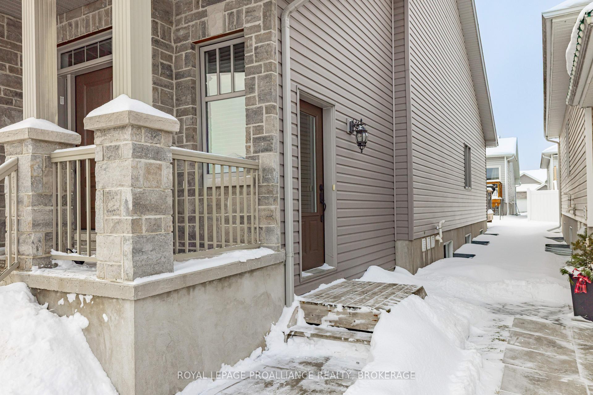 Photo 3 of 831 Augusta Drive, Kingston, City Northwest — HOMEH