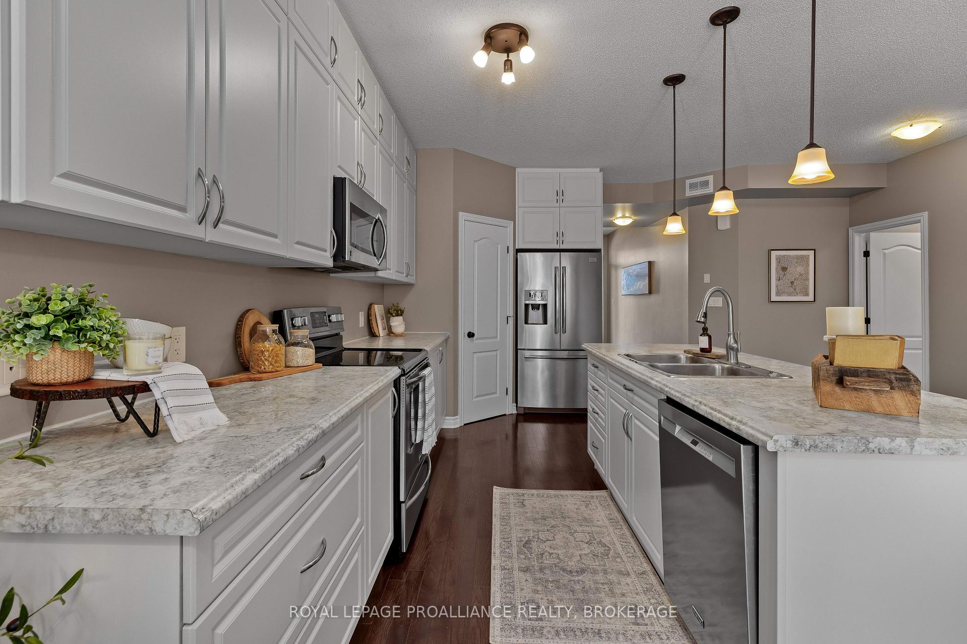 Photo 12 of 831 Augusta Drive, Kingston, City Northwest — HOMEH
