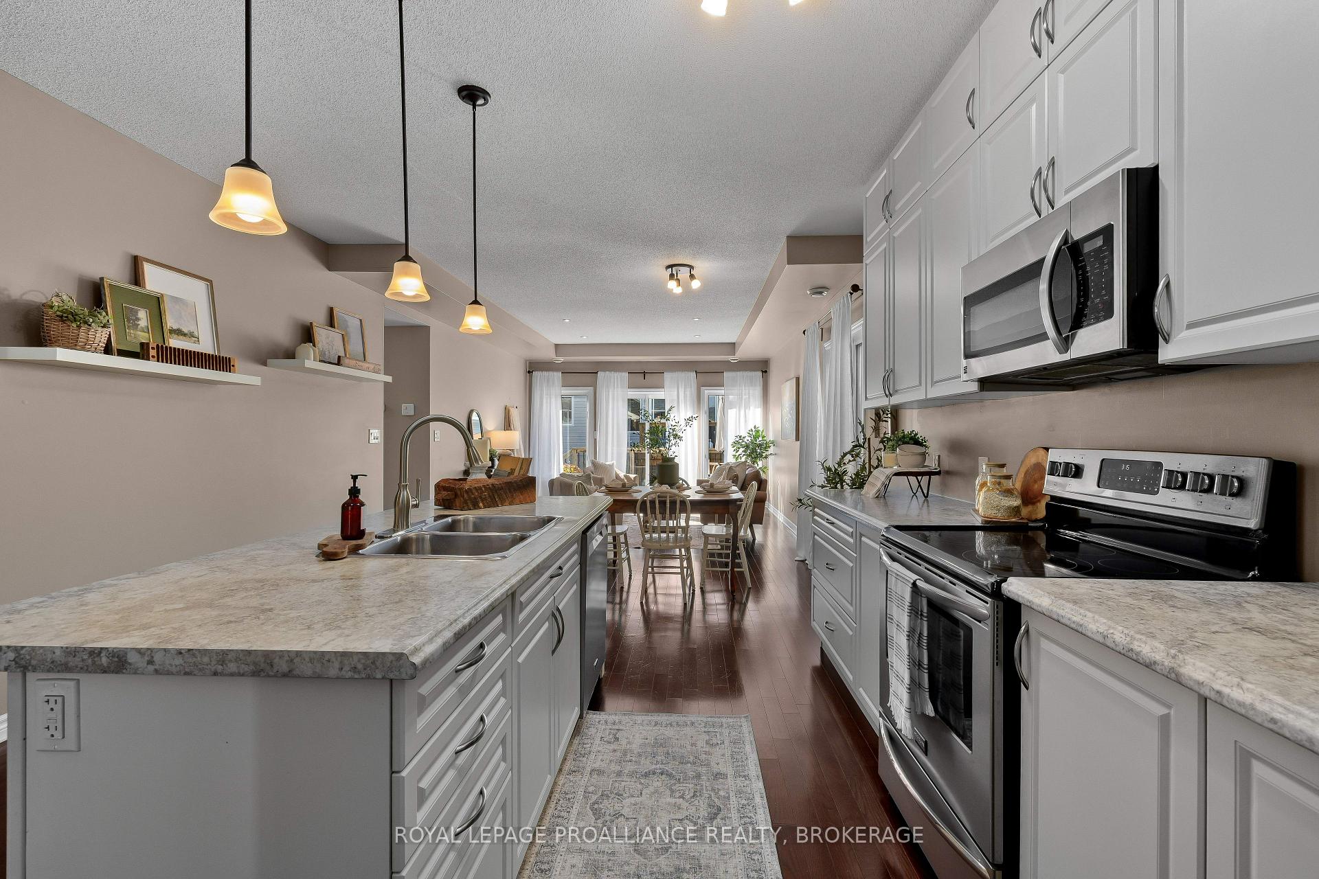 Photo 13 of 831 Augusta Drive, Kingston, City Northwest — HOMEH