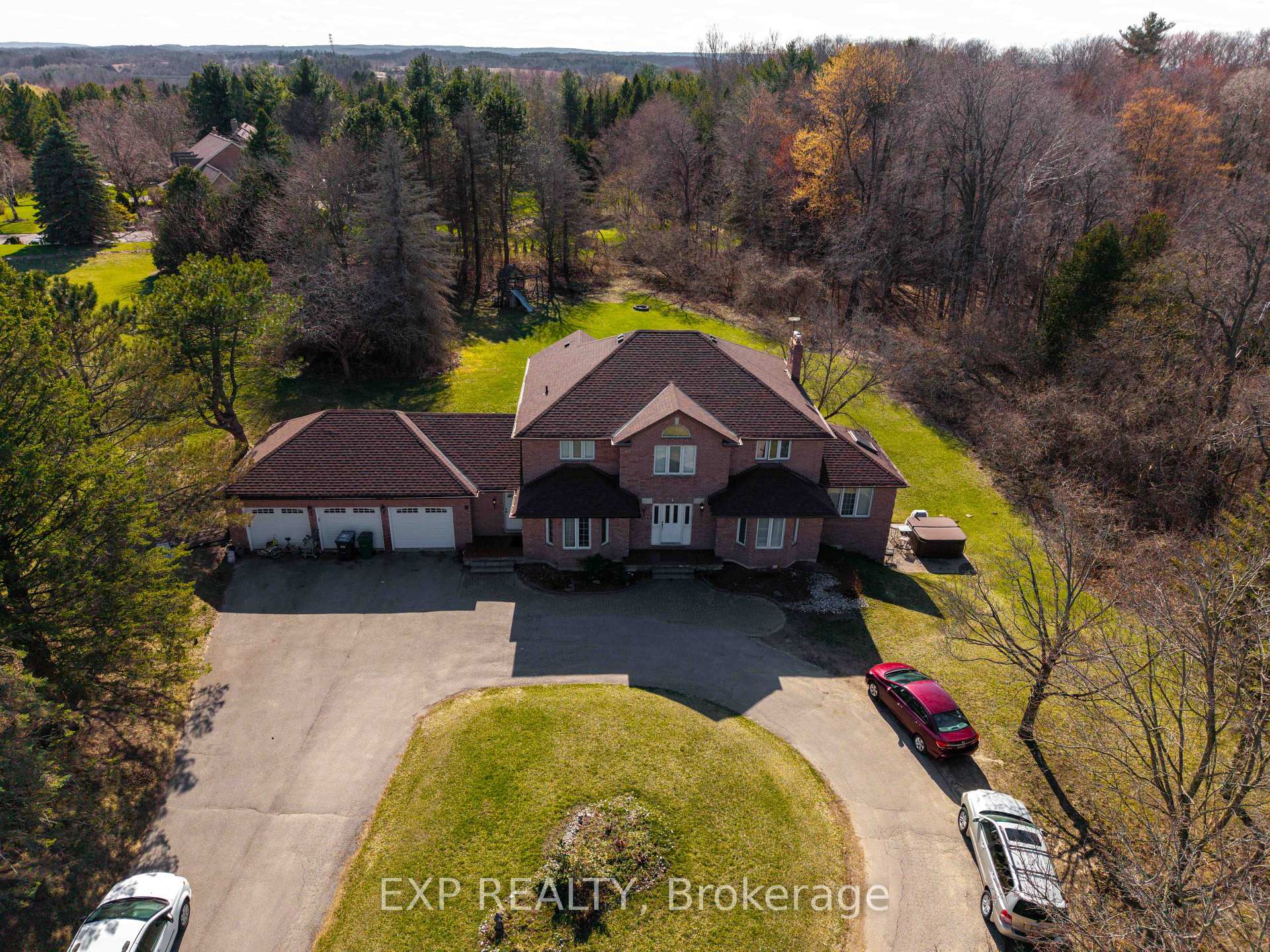 Photo 13 of 6 Dobson Court, Caledon, Palgrave — HOMEH