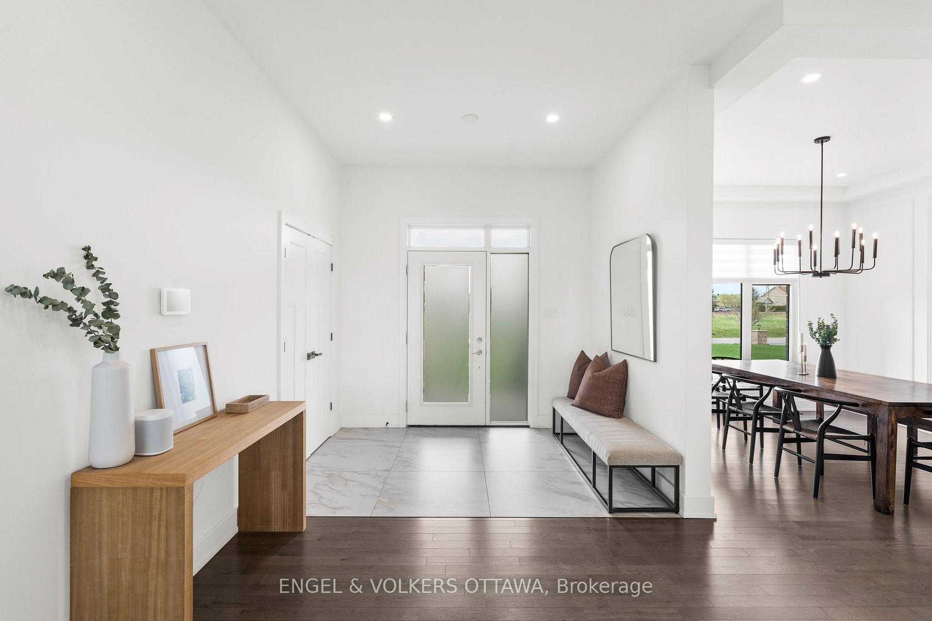 Photo 2 of 312 Shoreway Drive., Ottawa, Greely — HOMEH
