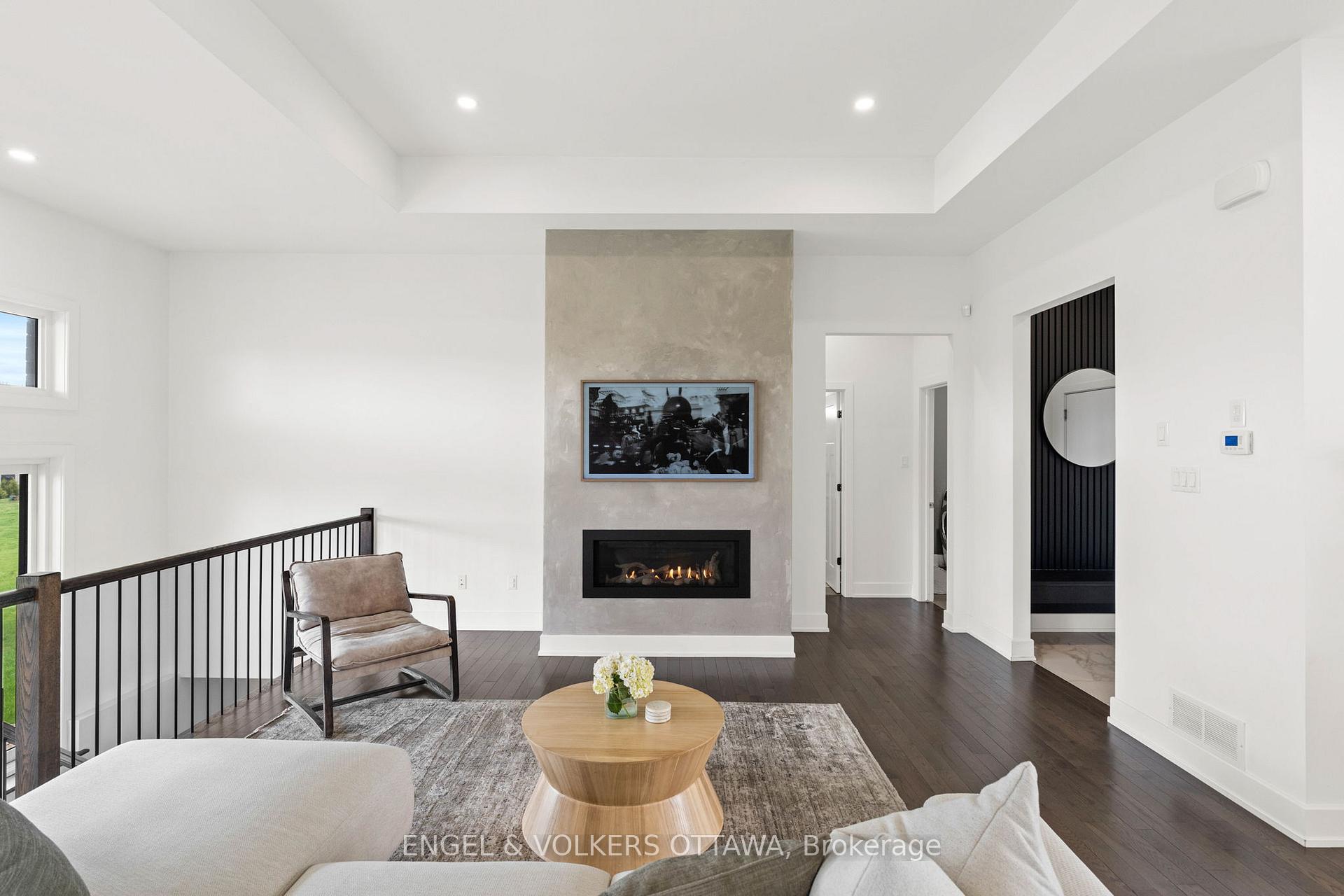 Photo 4 of 312 Shoreway Drive., Ottawa, Greely — HOMEH