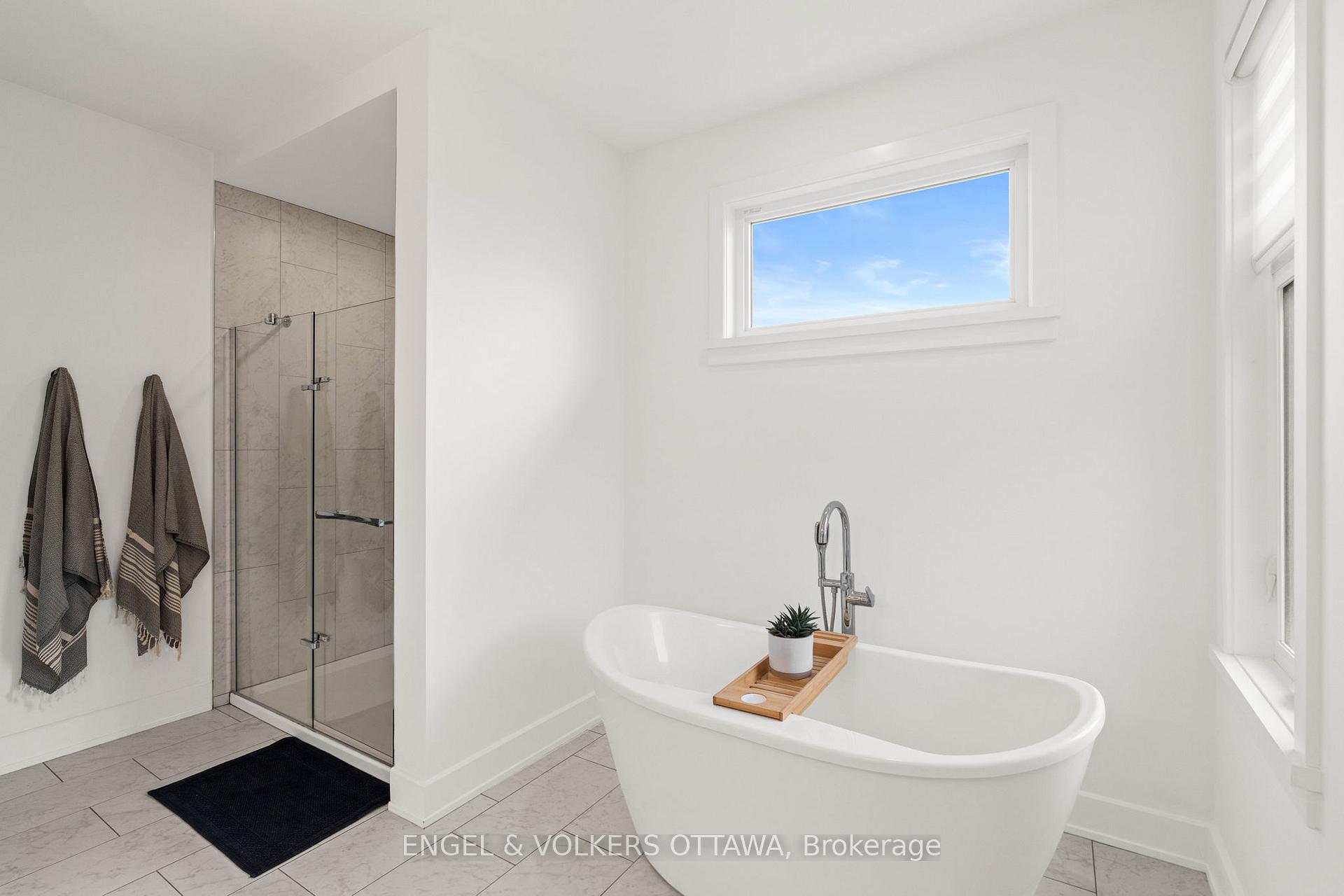Photo 23 of 312 Shoreway Drive., Ottawa, Greely — HOMEH