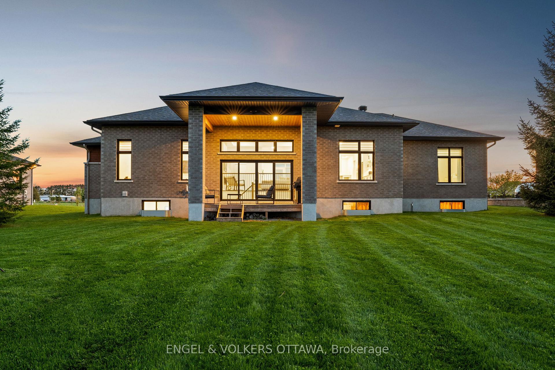 Photo 36 of 312 Shoreway Drive., Ottawa, Greely — HOMEH
