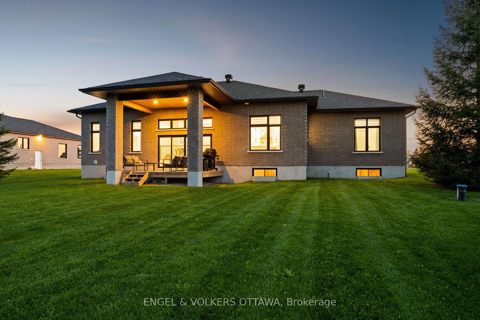 Photo 37 of 312 Shoreway Drive., Ottawa, Greely — HOMEH