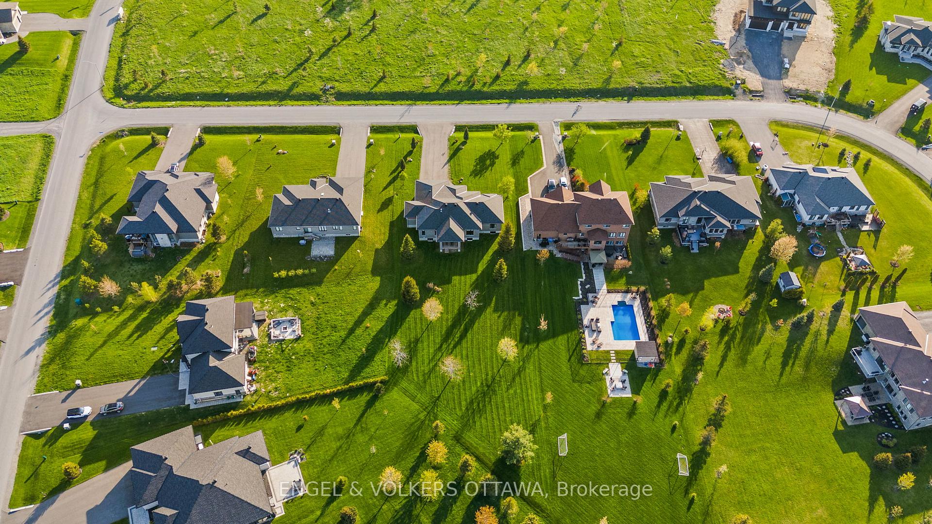 Photo 41 of 312 Shoreway Drive., Ottawa, Greely — HOMEH