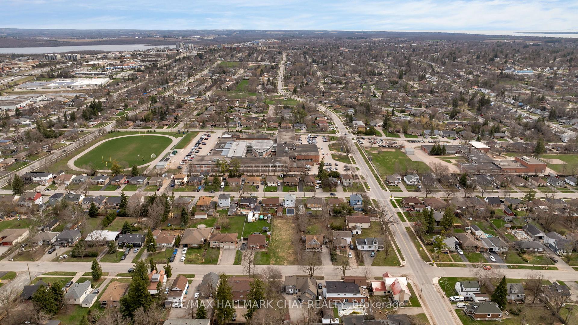 Photo 15 of 147 Peel Street, Barrie, Wellington — HOMEH