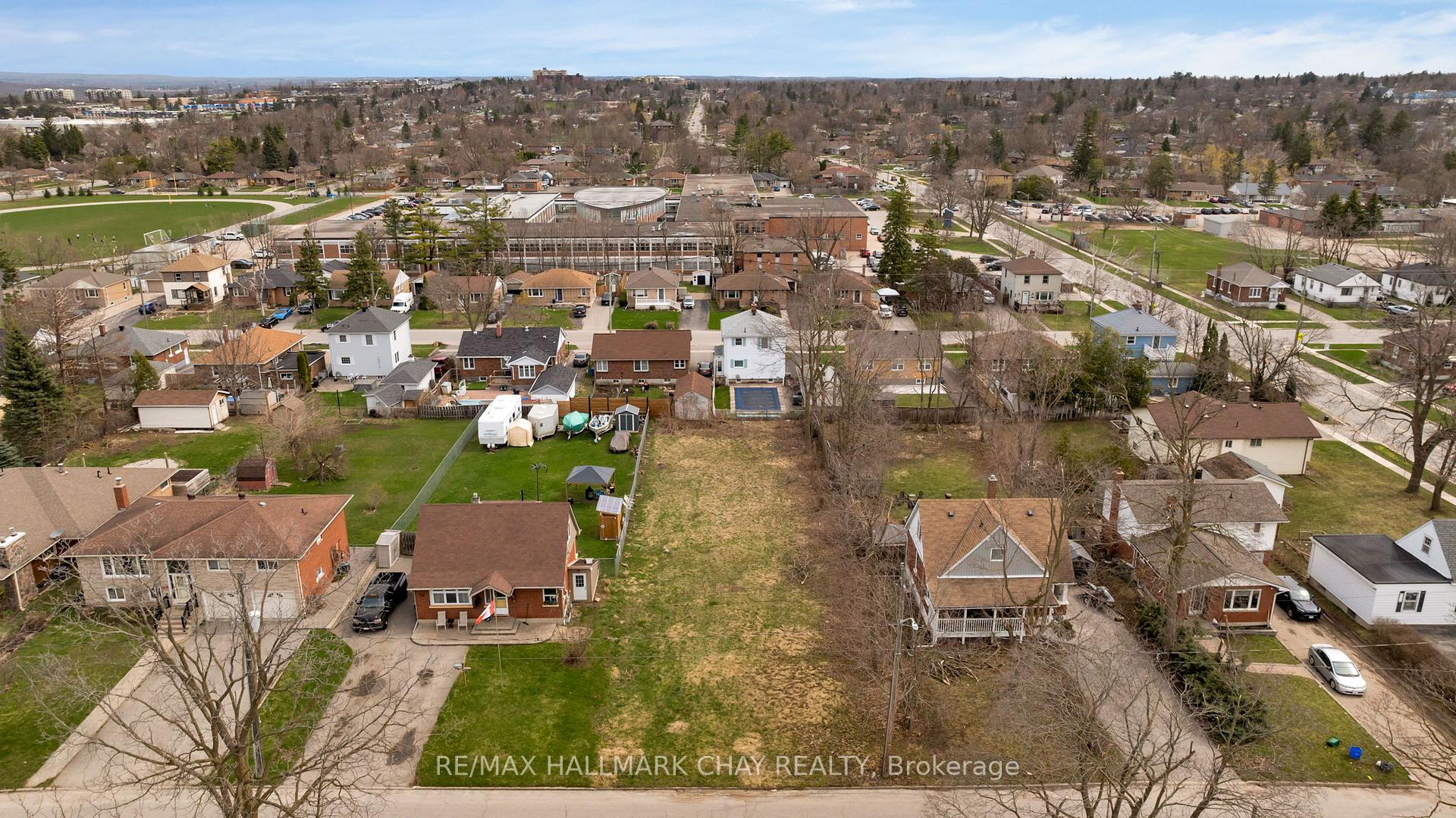 Photo 20 of 147 Peel Street, Barrie, Wellington — HOMEH