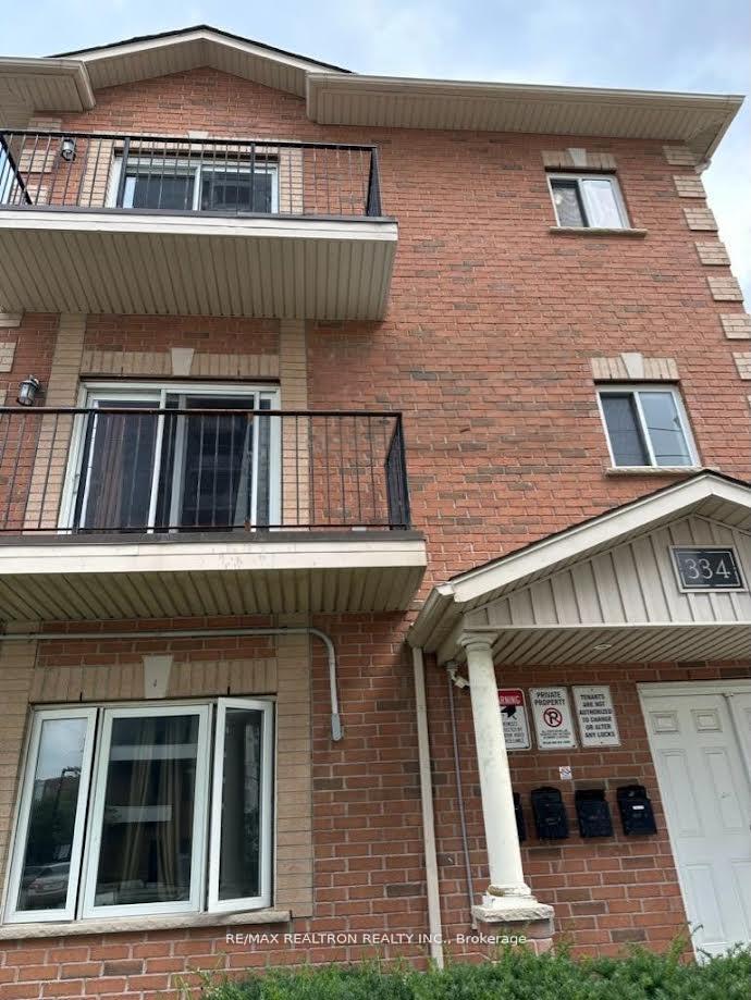 Photo 2 of 334 King Street N, Waterloo — HOMEH