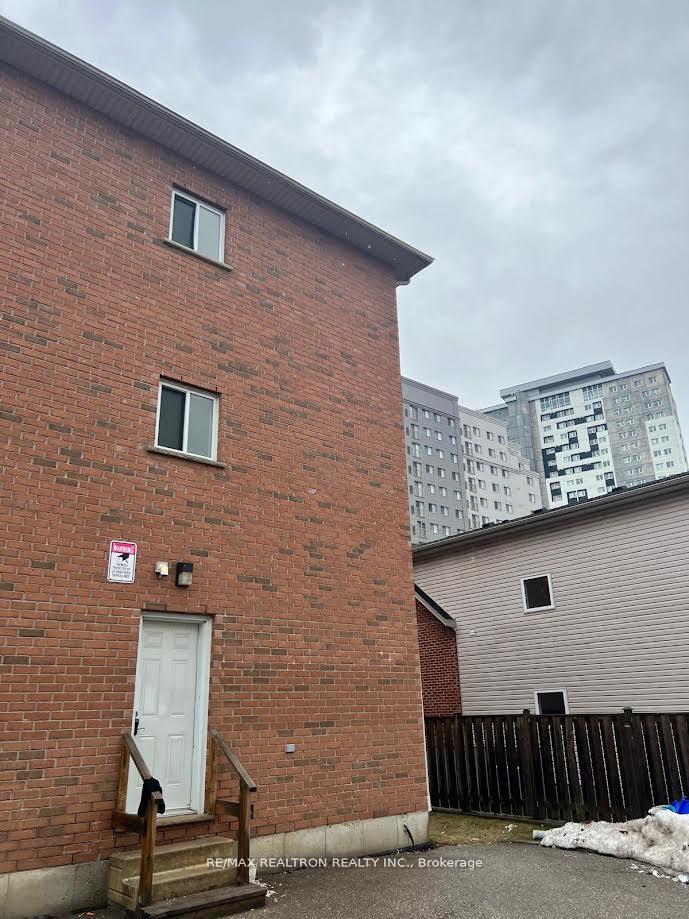Photo 7 of 334 King Street N, Waterloo — HOMEH