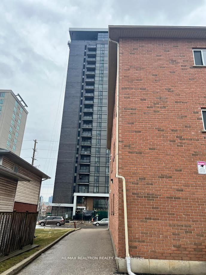 Photo 8 of 334 King Street N, Waterloo — HOMEH