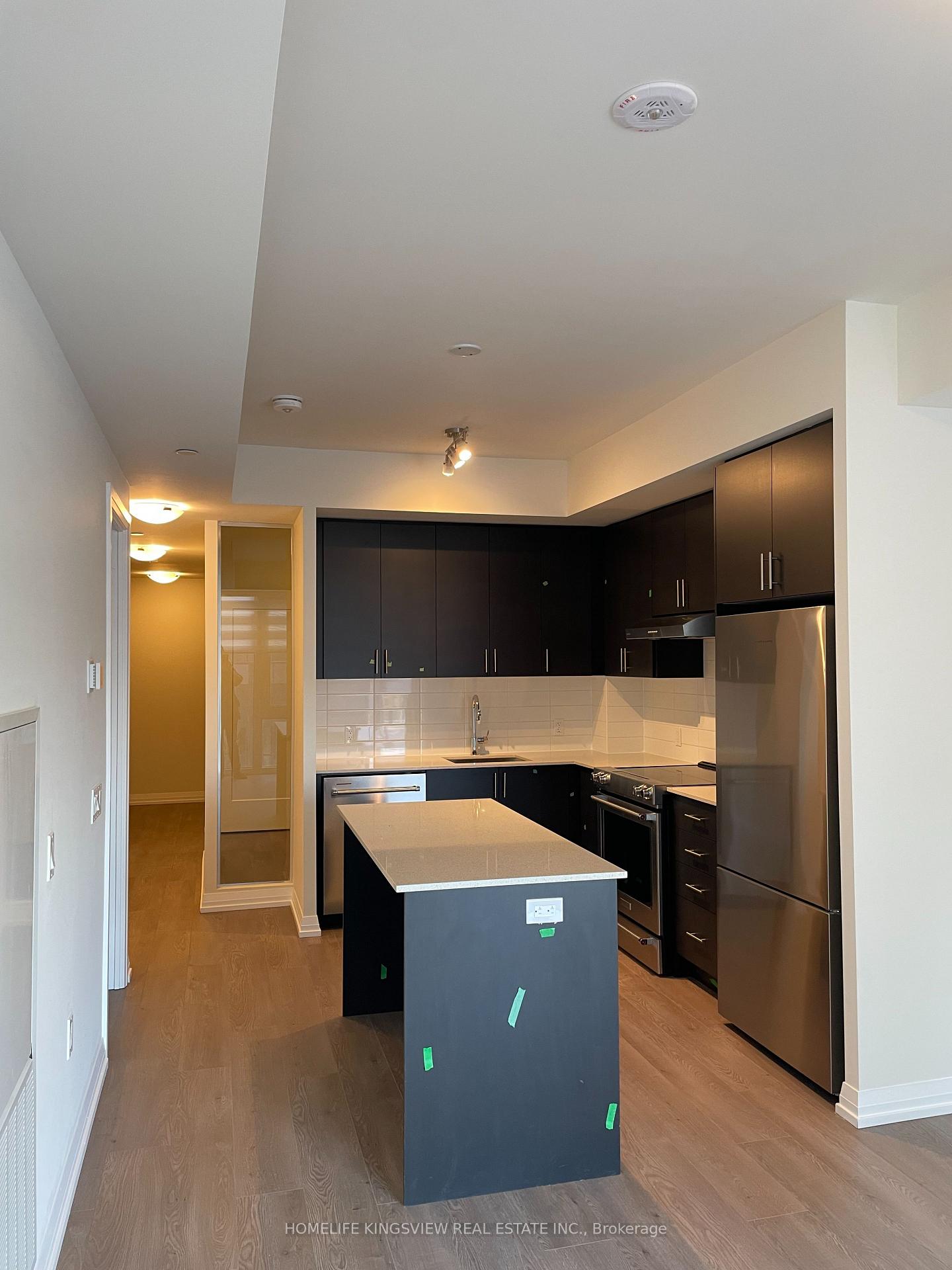 Photo 1 of Unit 201, 27 Korda Gate, Vaughan, Vellore Village — HOMEH