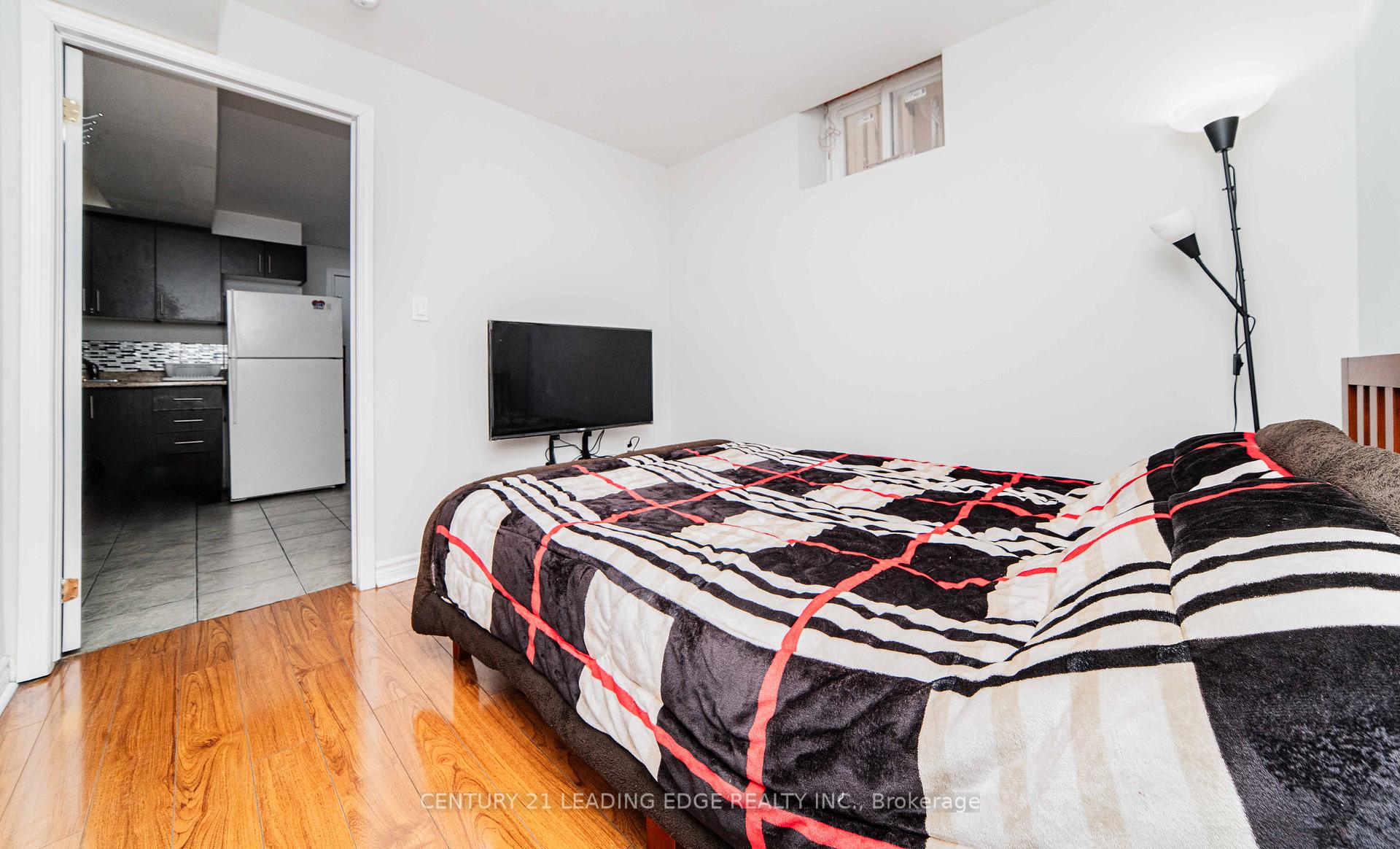 Photo 6 of 81 Rushmore Court, Markham, Rouge River Estates — HOMEH
