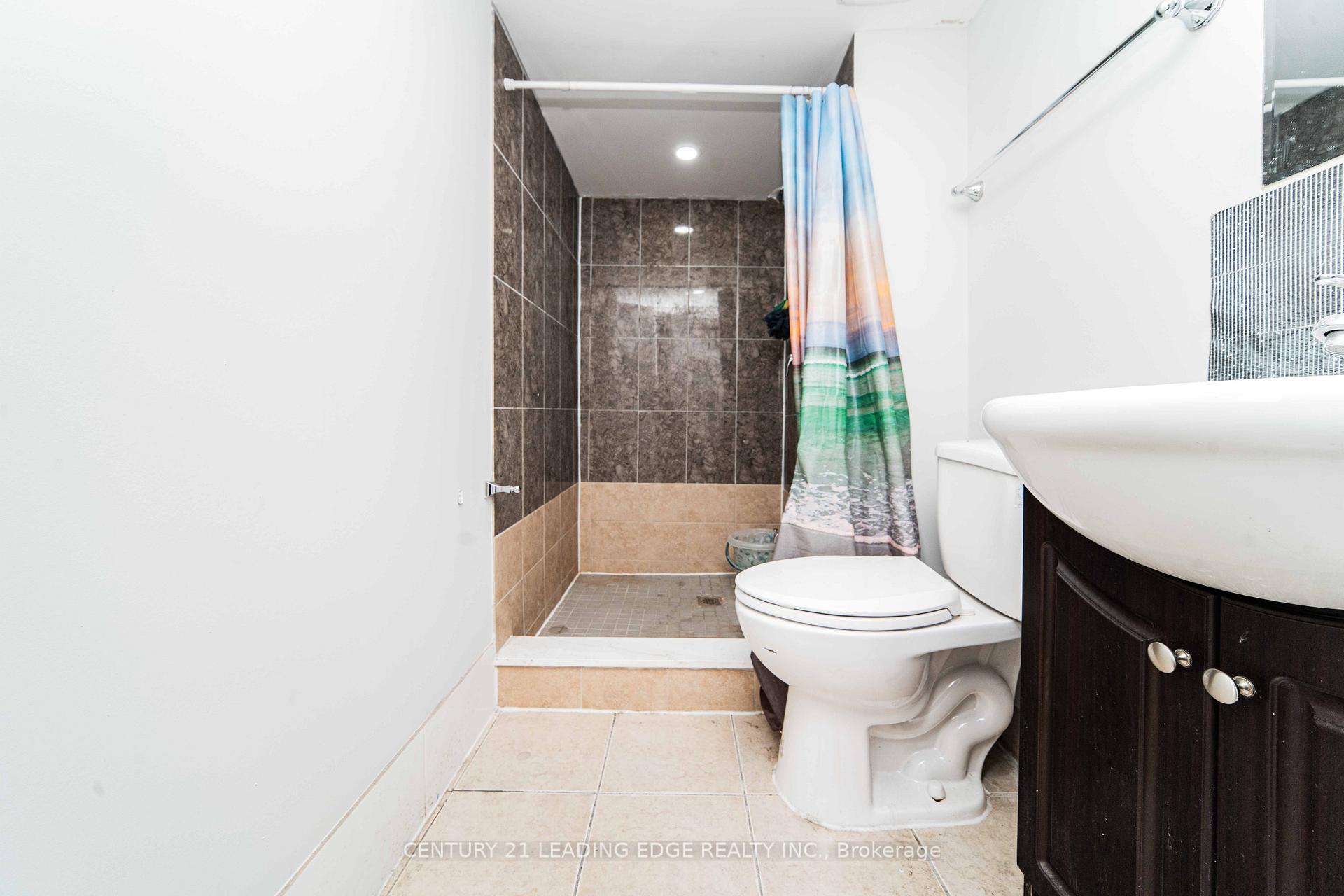 Photo 9 of 81 Rushmore Court, Markham, Rouge River Estates — HOMEH