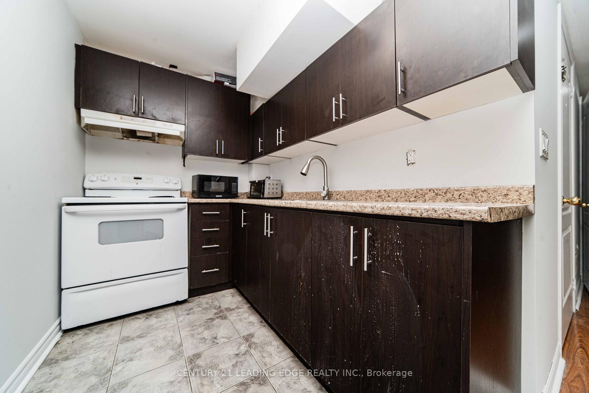 Photo 12 of 81 Rushmore Court, Markham, Rouge River Estates — HOMEH