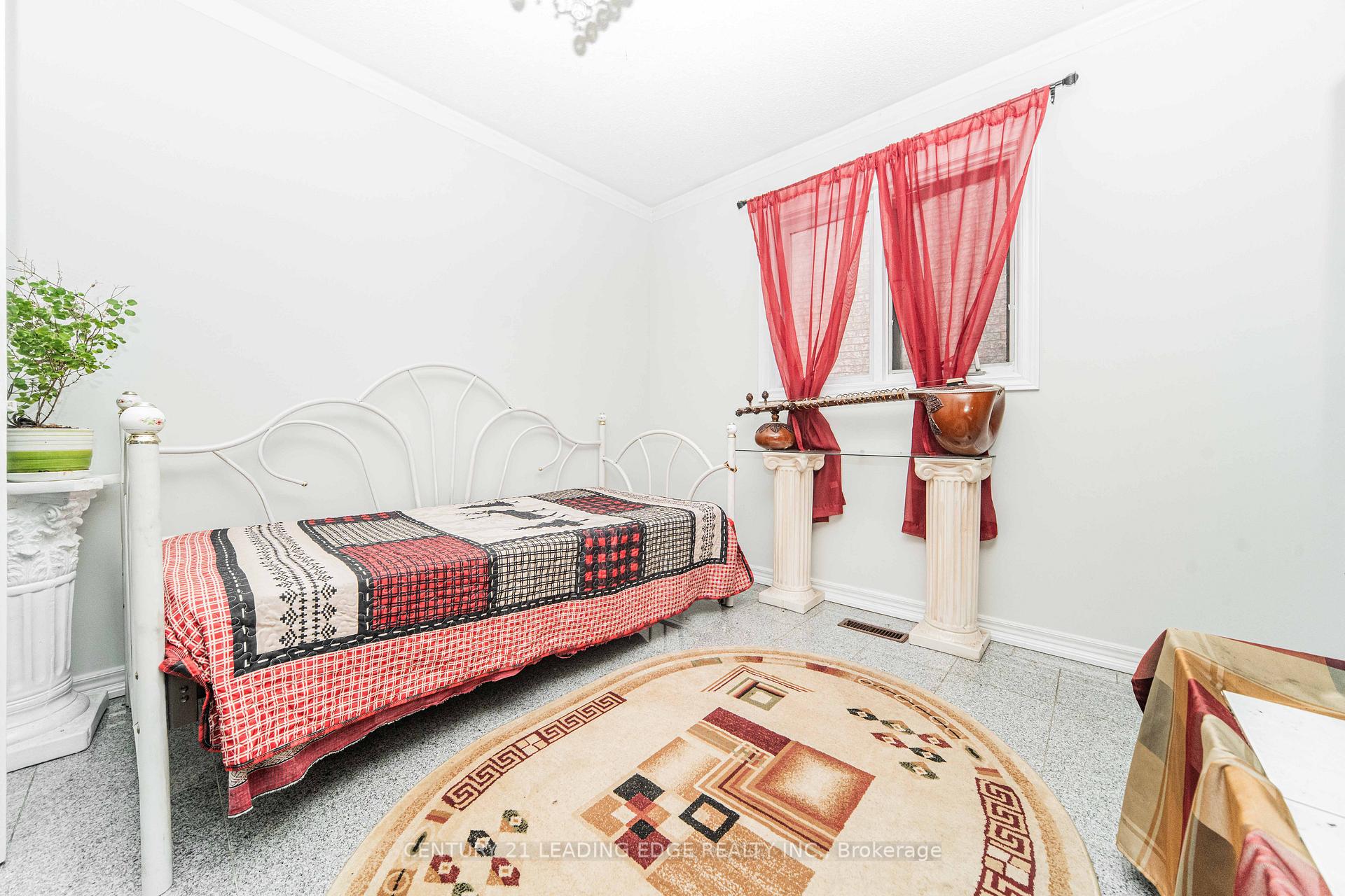 Photo 32 of 81 Rushmore Court, Markham, Rouge River Estates — HOMEH