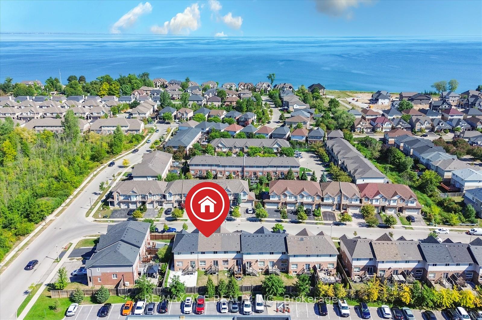 Photo 8 of 16 Palacebeach Trail, Hamilton, Stoney Creek — HOMEH