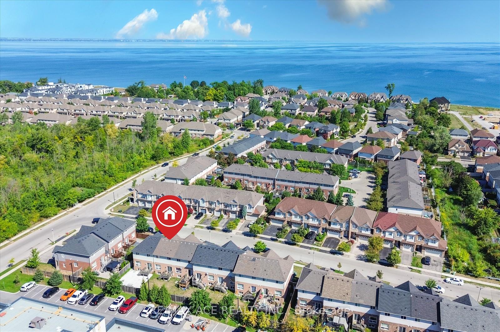 Photo 39 of 16 Palacebeach Trail, Hamilton, Stoney Creek — HOMEH