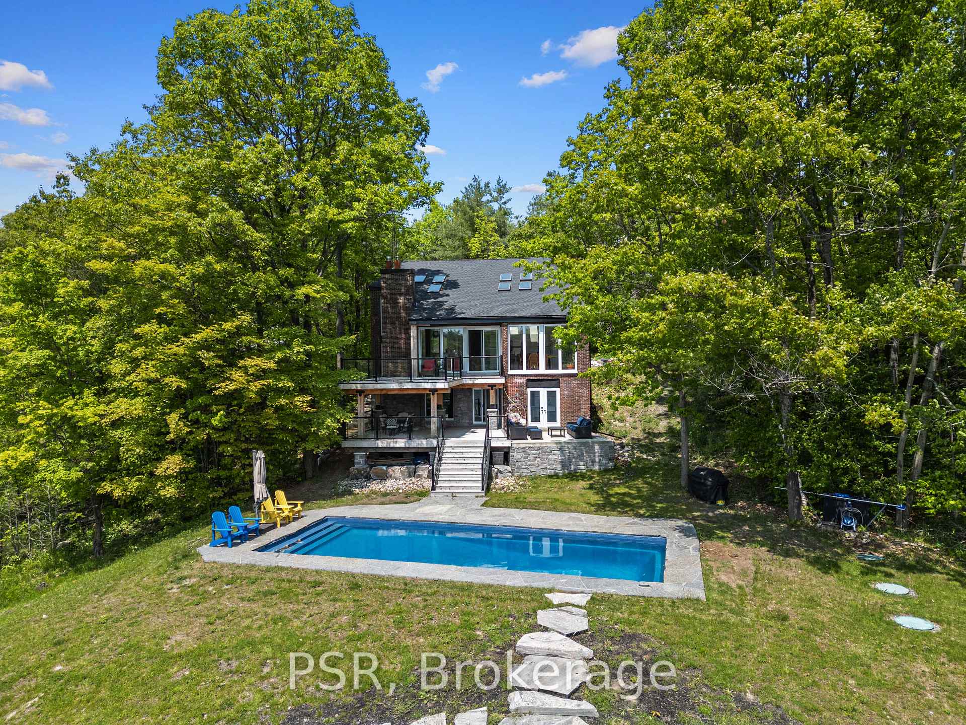 Photo 1 of 1030 South Sunset Bay Road, Gravenhurst, Muskoka (S) — HOMEH