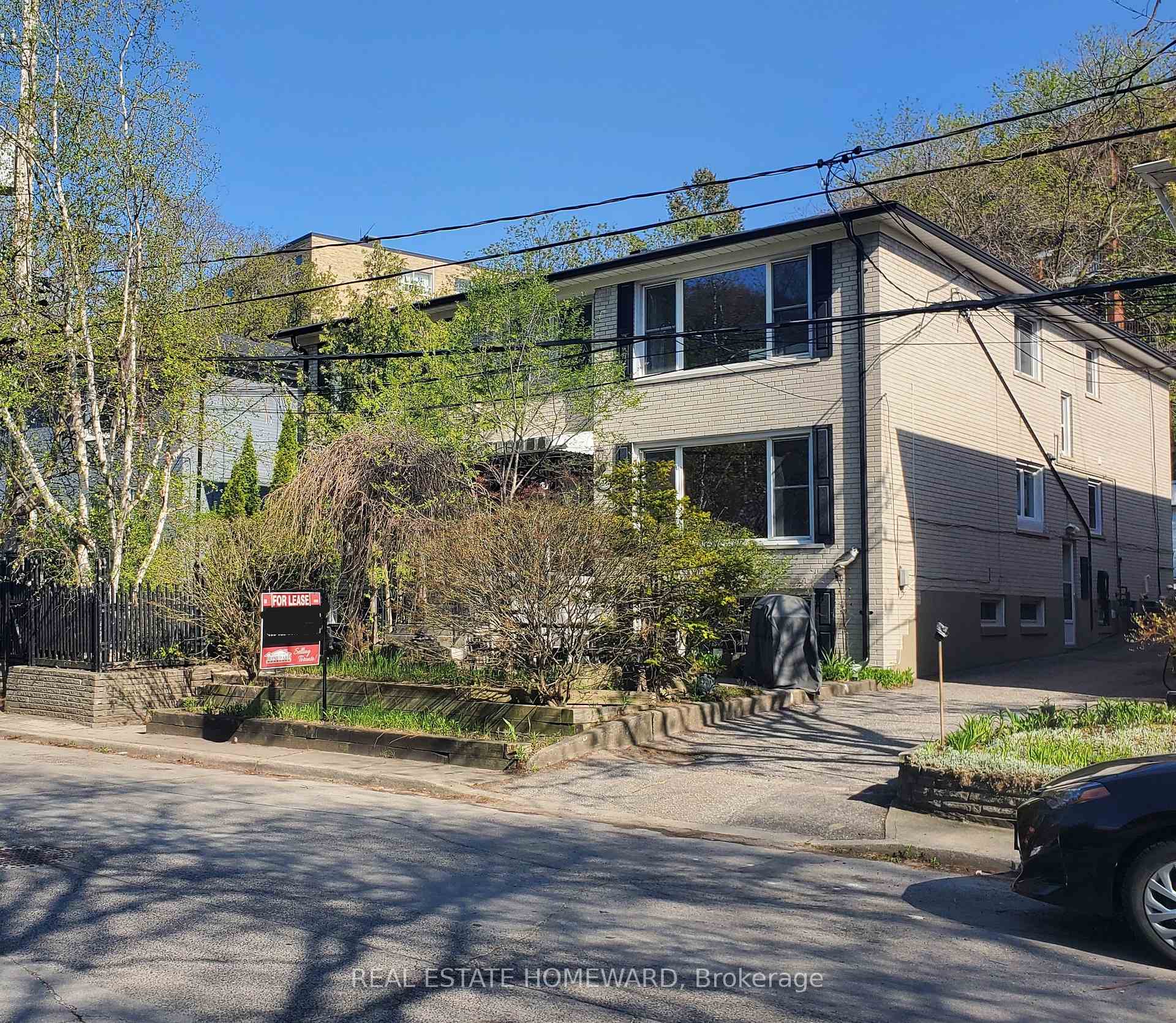 Front of Unit Main, 21 Love Crescent