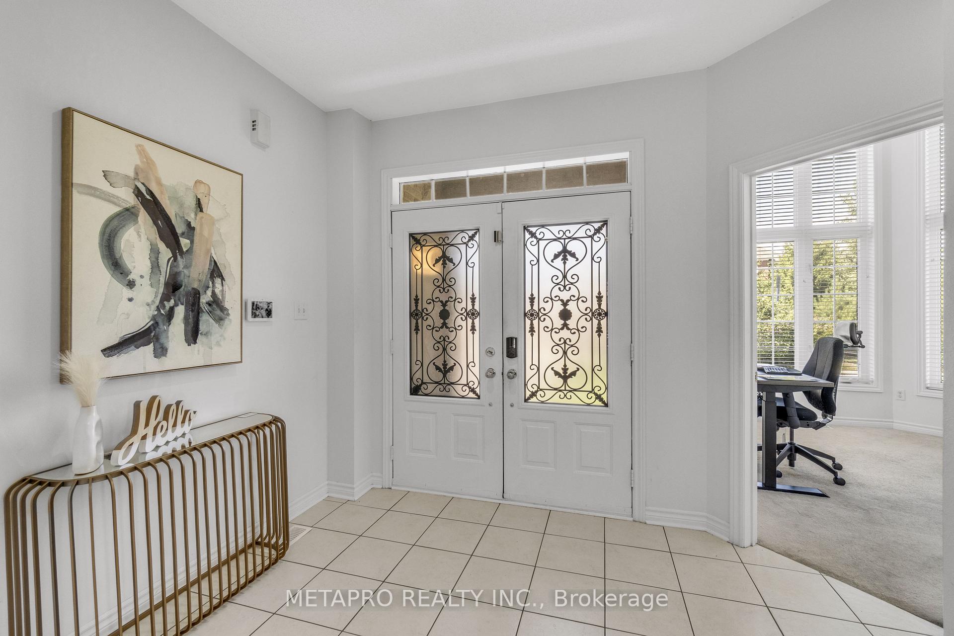 Photo 4 of 20 Templeton Court, Brampton, Bram East — HOMEH