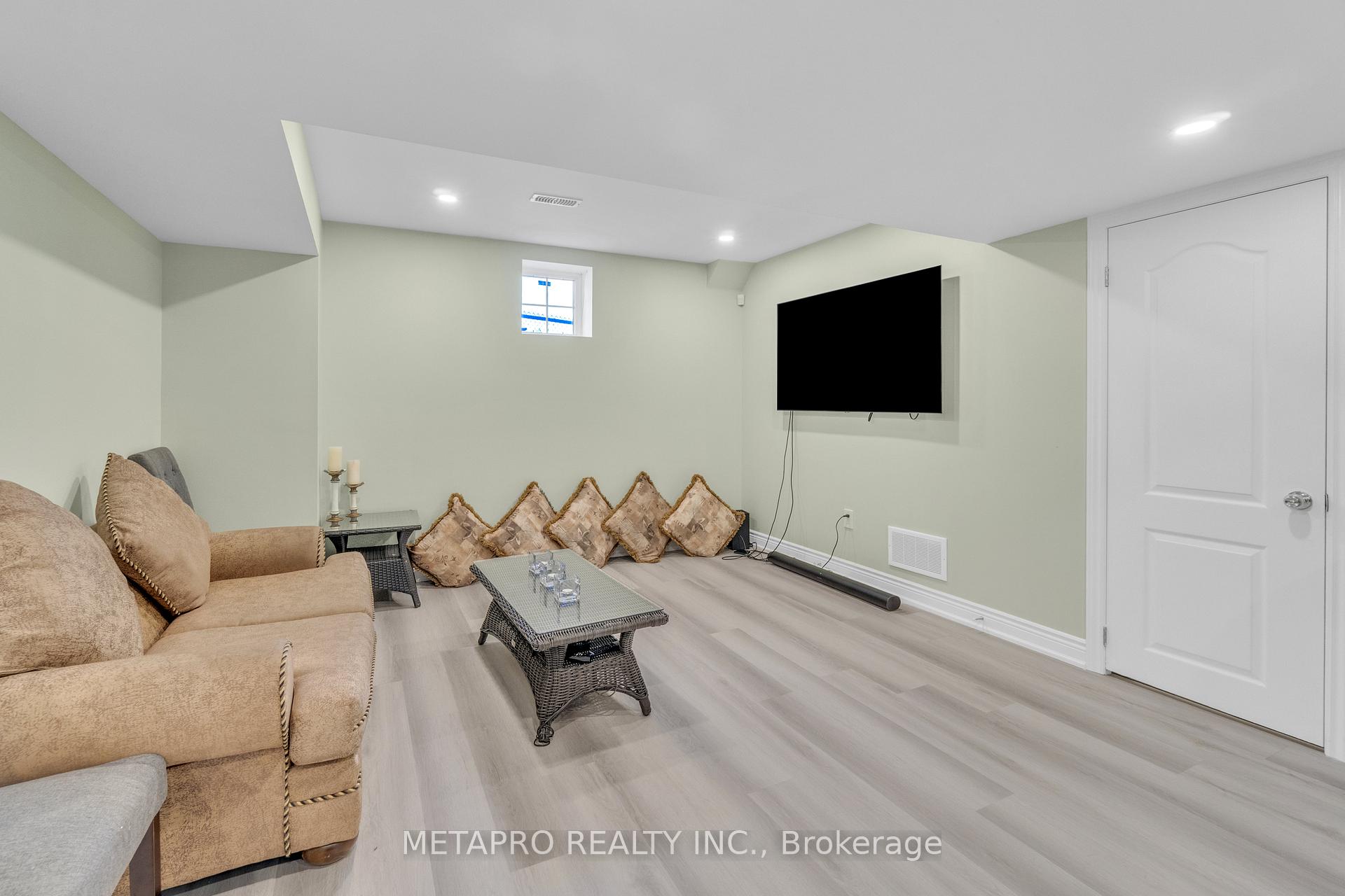 Photo 73 of 20 Templeton Court, Brampton, Bram East — HOMEH