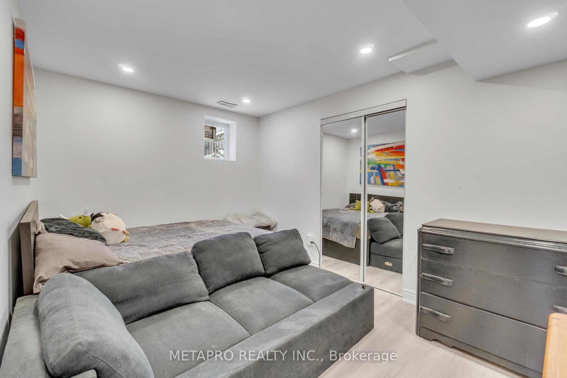 Photo 80 of 20 Templeton Court, Brampton, Bram East — HOMEH