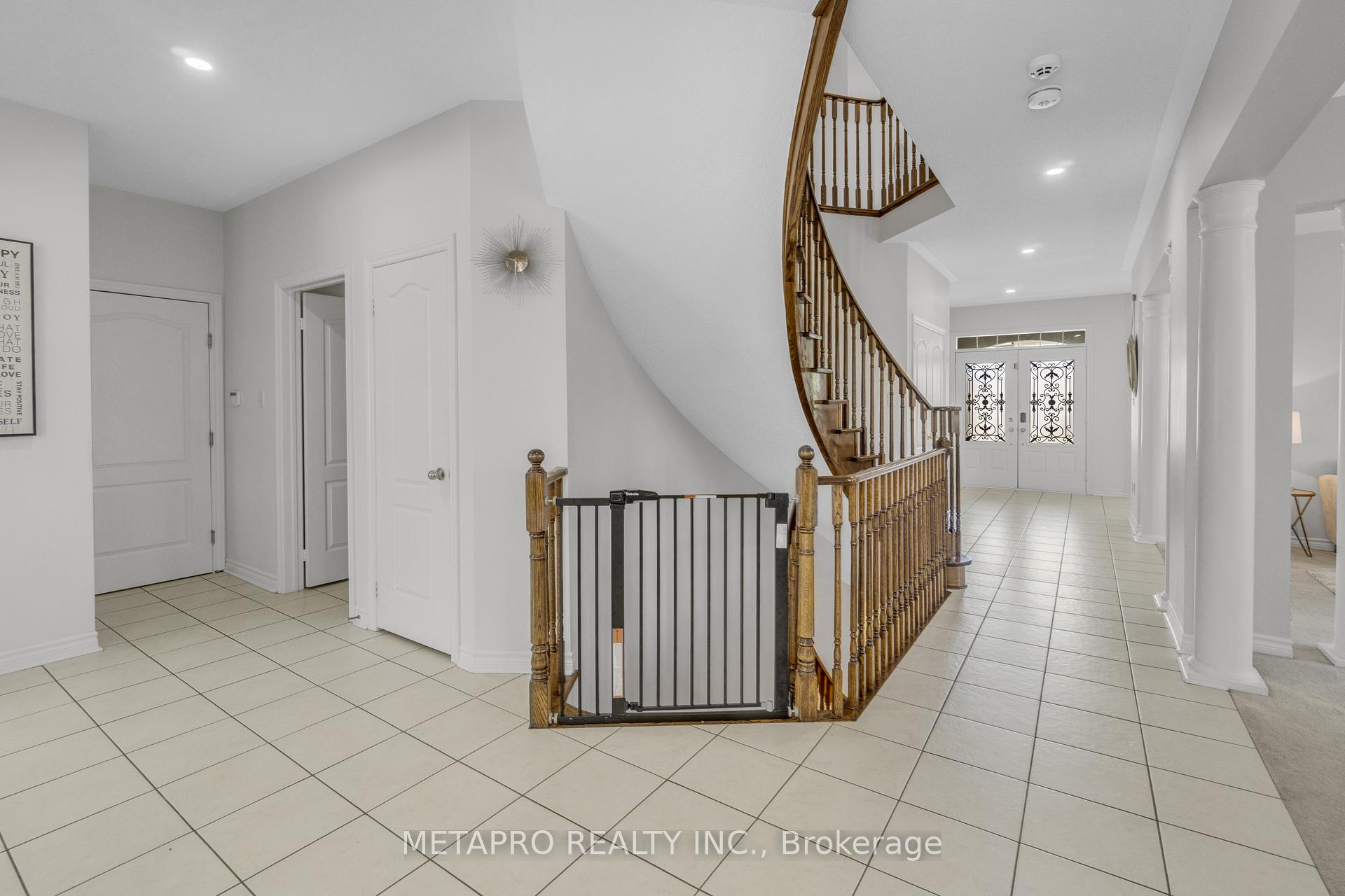 Photo 30 of 20 Templeton Court, Brampton, Bram East — HOMEH
