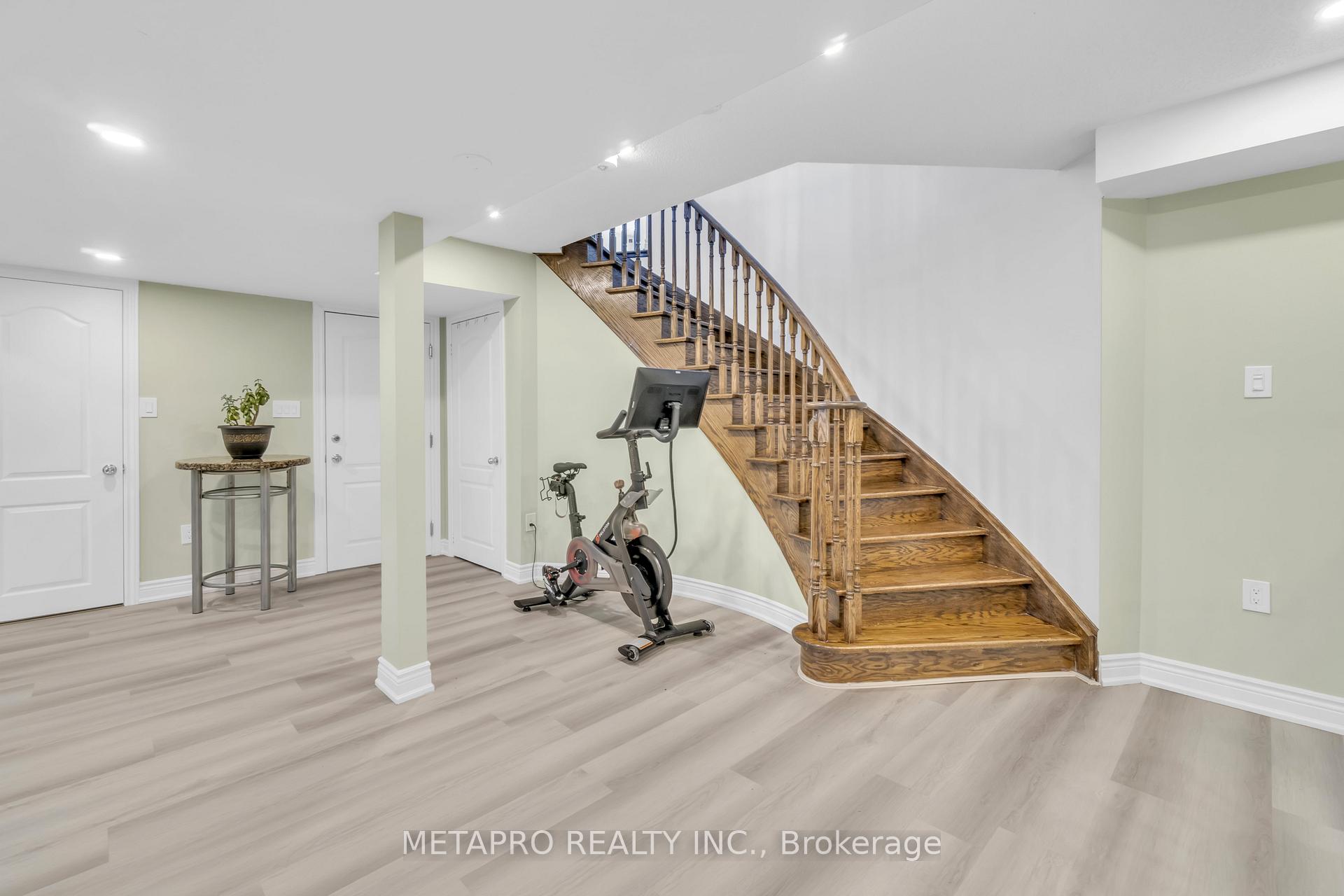 Photo 52 of 20 Templeton Court, Brampton, Bram East — HOMEH
